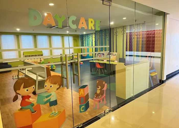Stylish 2 Bedroom With Bathtub And Balcony Uptown Bgc Apartamento