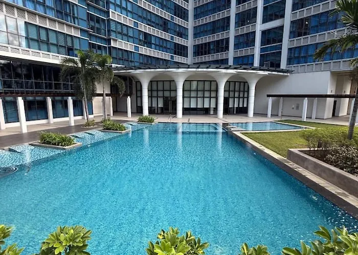 Stylish 2 Bedroom With Bathtub And Balcony Uptown Bgc * Manila