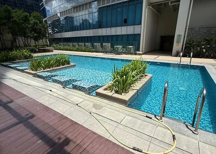 Apartamento Stylish 2 Bedroom With Bathtub And Balcony Uptown Bgc *