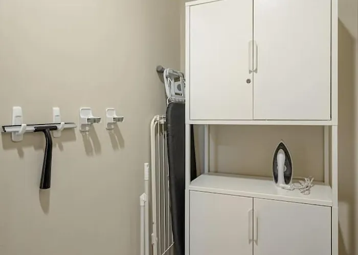 Apartamento Stylish 2 Bedroom With Bathtub And Balcony Uptown Bgc *