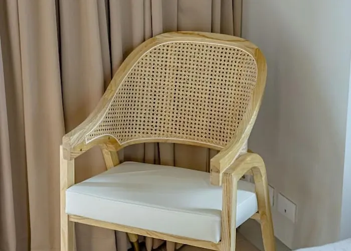 Stylish 2 Bedroom With Bathtub And Balcony Uptown Bgc Apartamento Manila